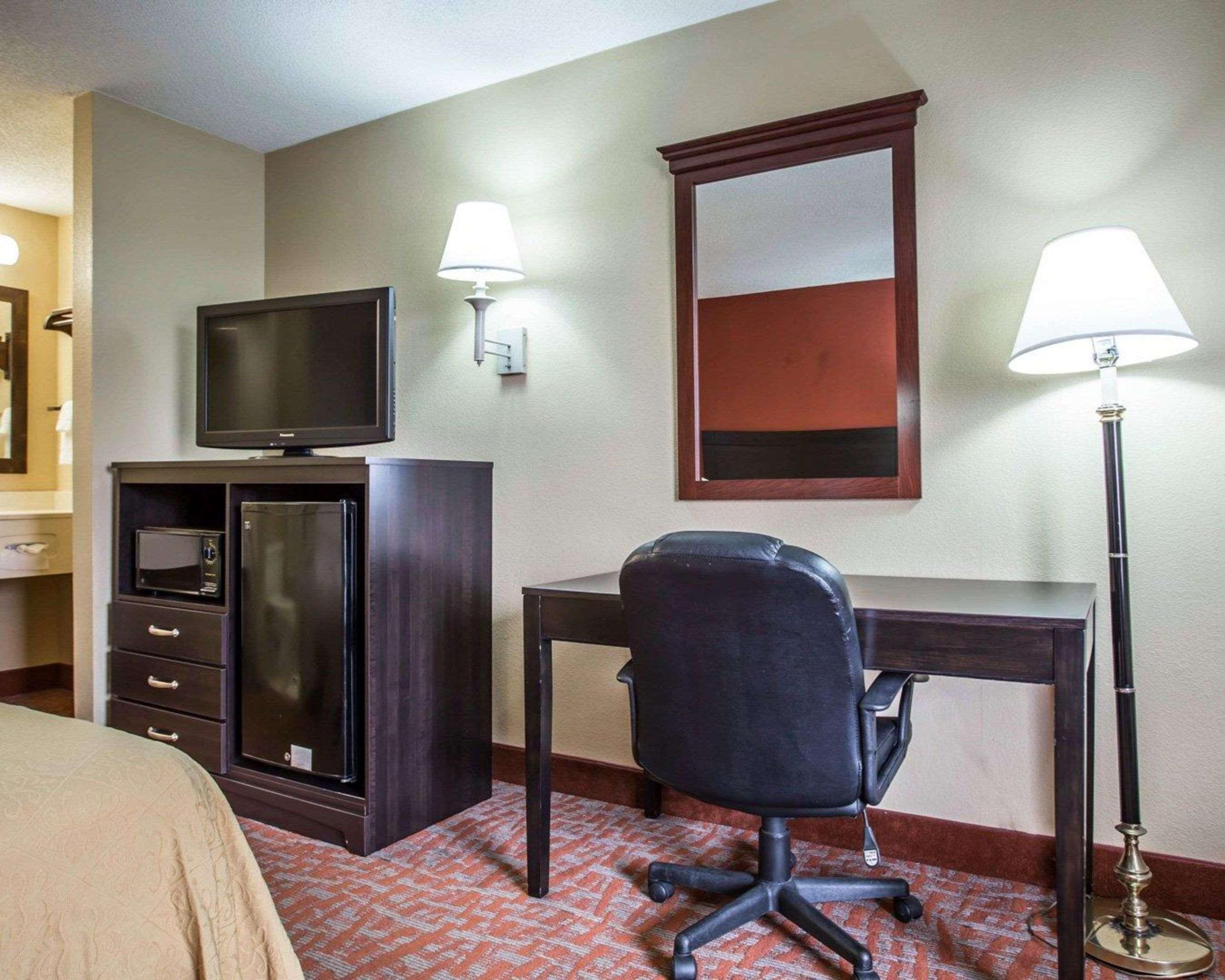 Quality Inn & Suites 먼로 외부 사진