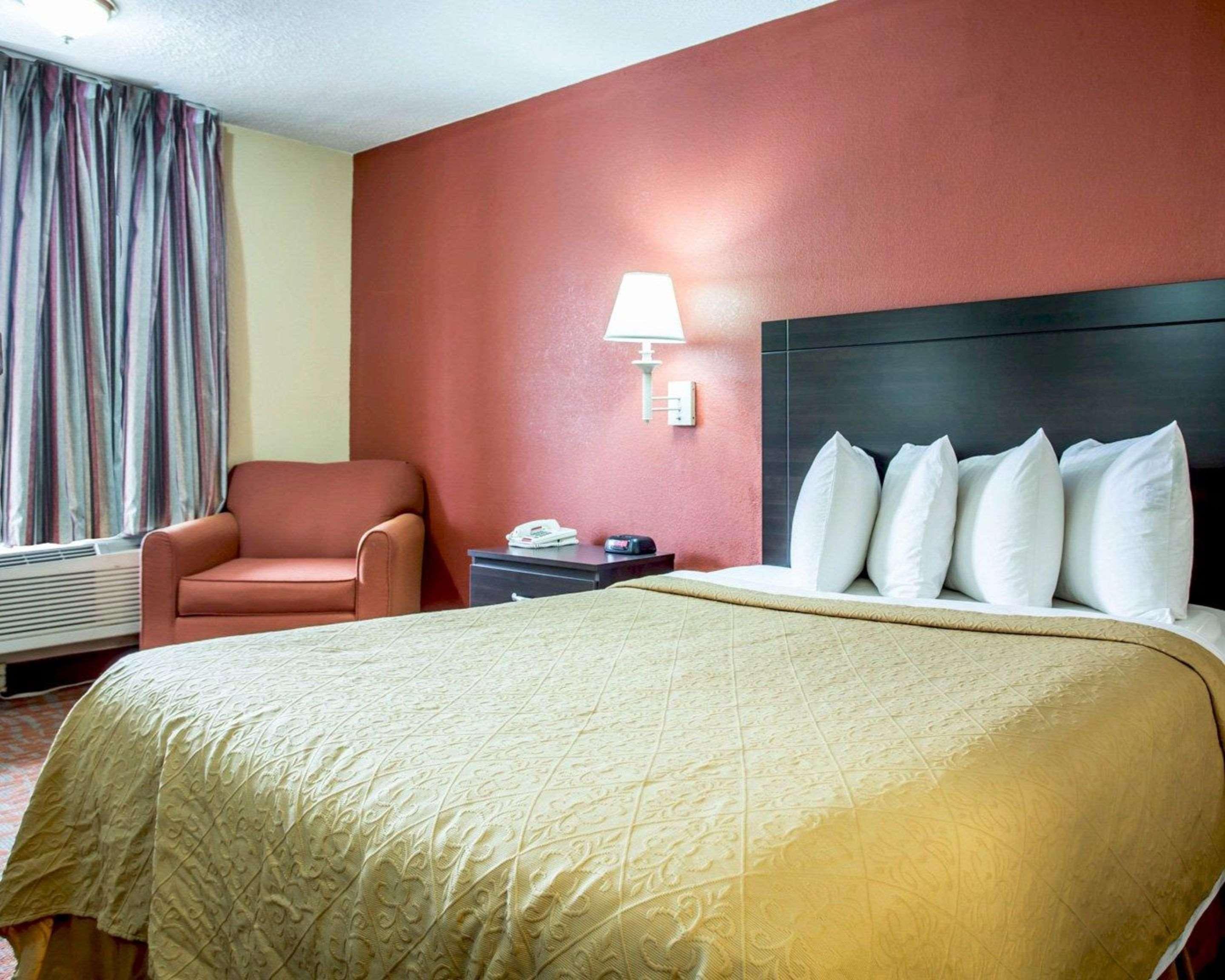 Quality Inn & Suites 먼로 외부 사진