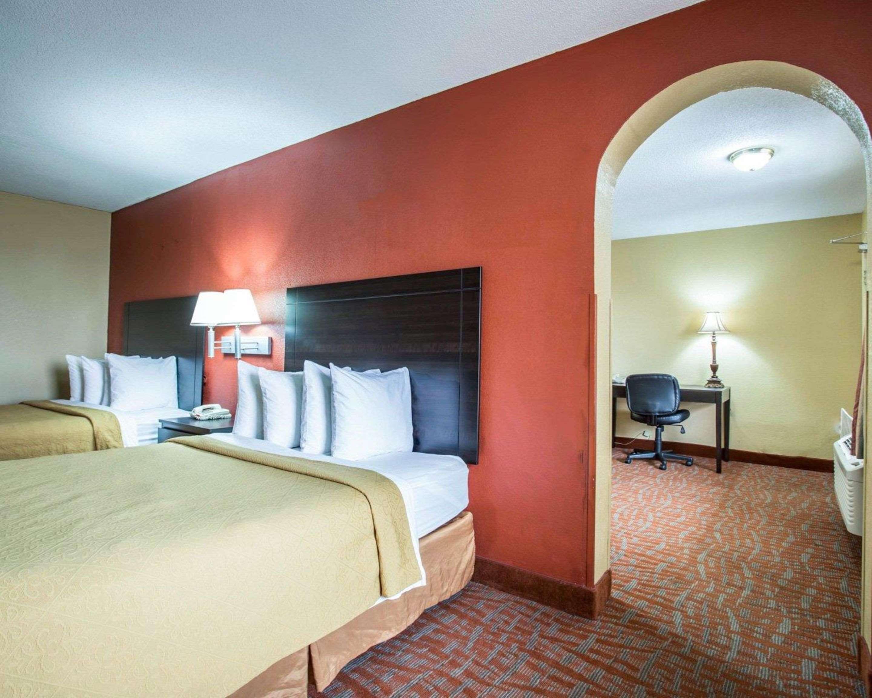 Quality Inn & Suites 먼로 외부 사진