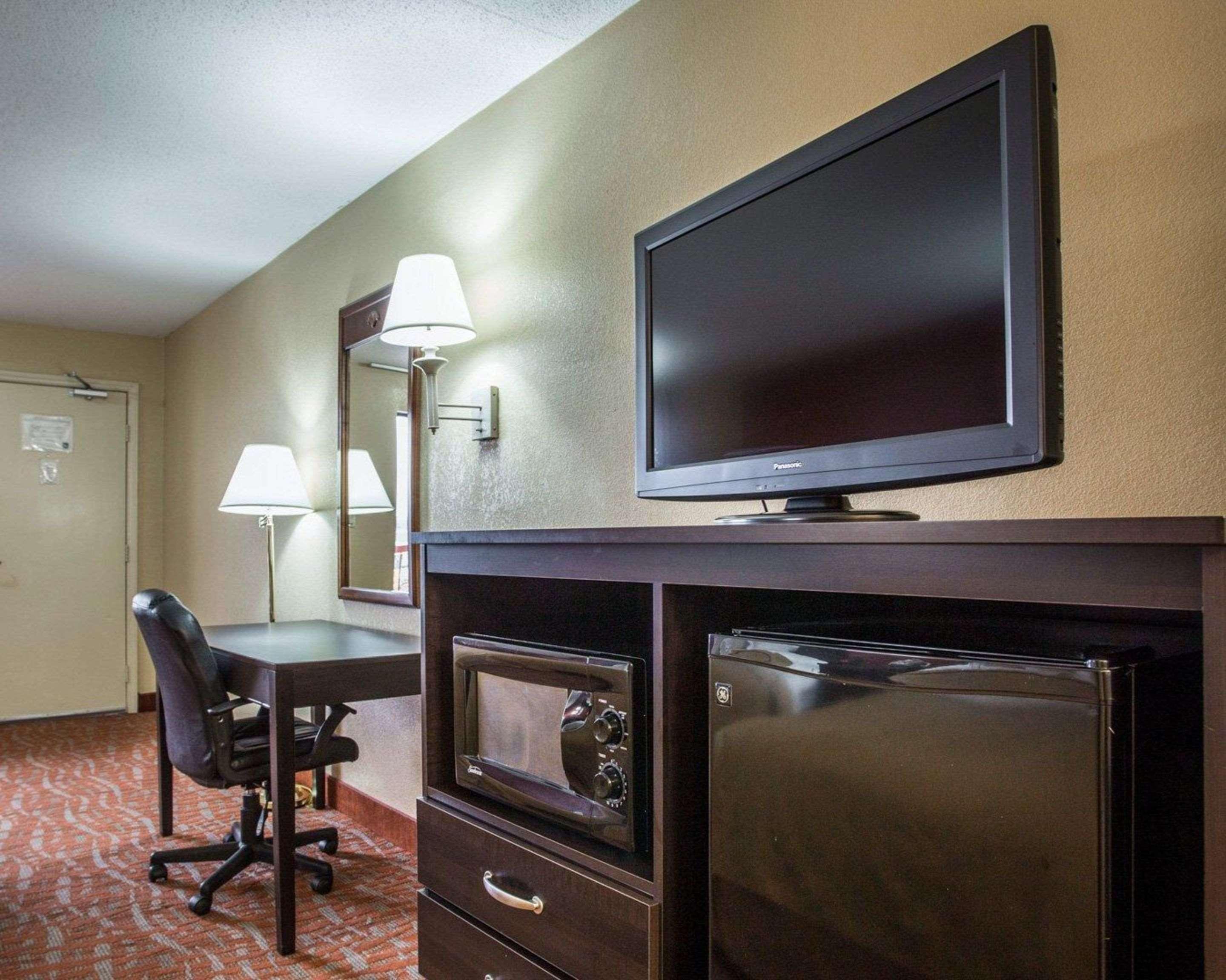 Quality Inn & Suites 먼로 외부 사진