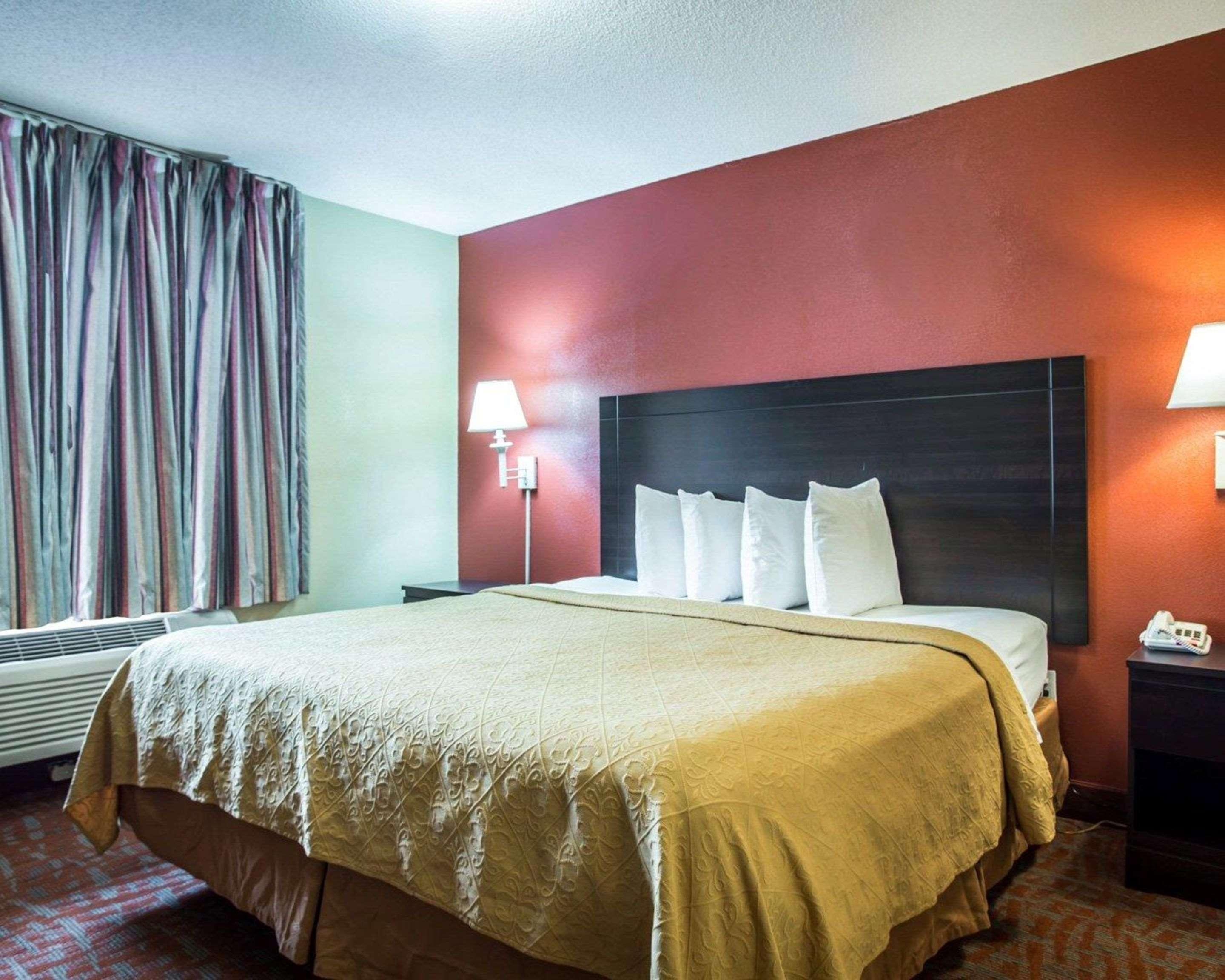 Quality Inn & Suites 먼로 외부 사진