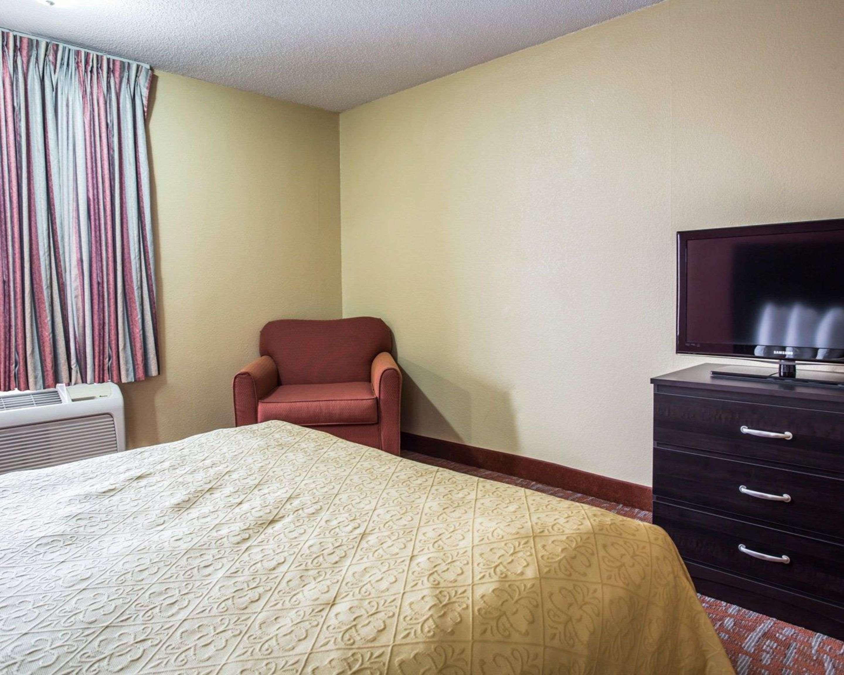 Quality Inn & Suites 먼로 외부 사진