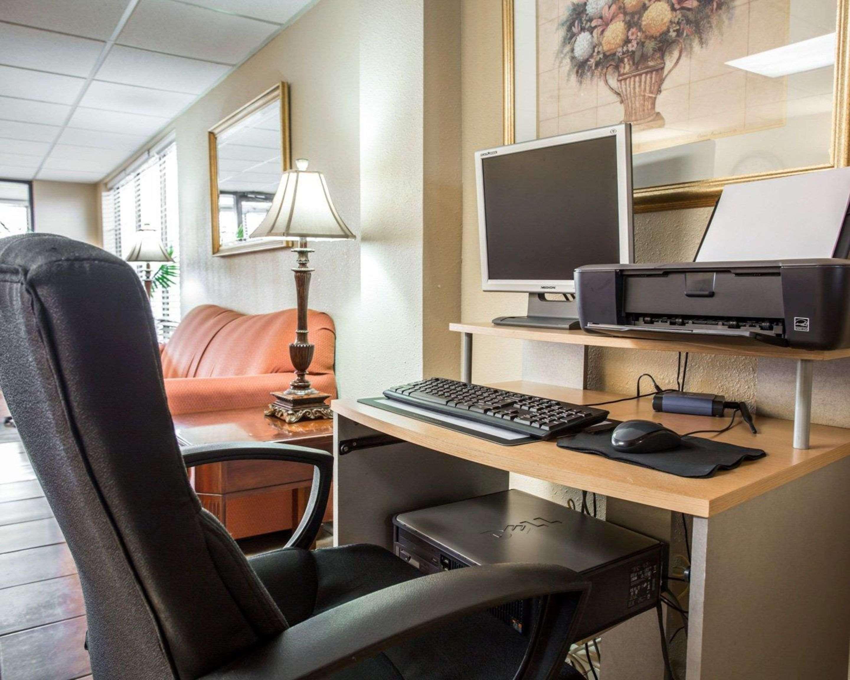 Quality Inn & Suites 먼로 외부 사진